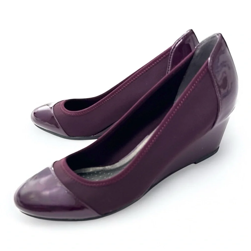 LifeStride Juliana Stretch Wedge Heels Deep Red Burgundy Patent - Size 10W